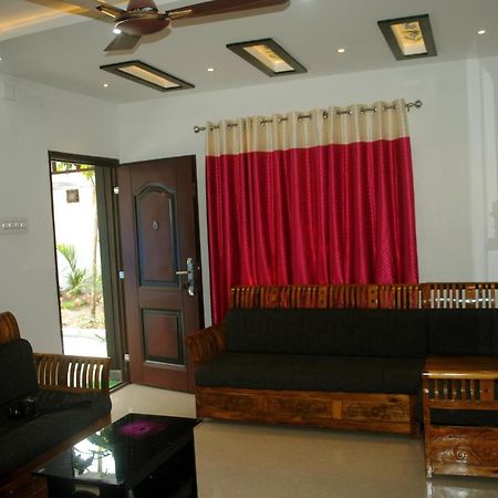 Nice Villa Irimbranallur Kültér fotó