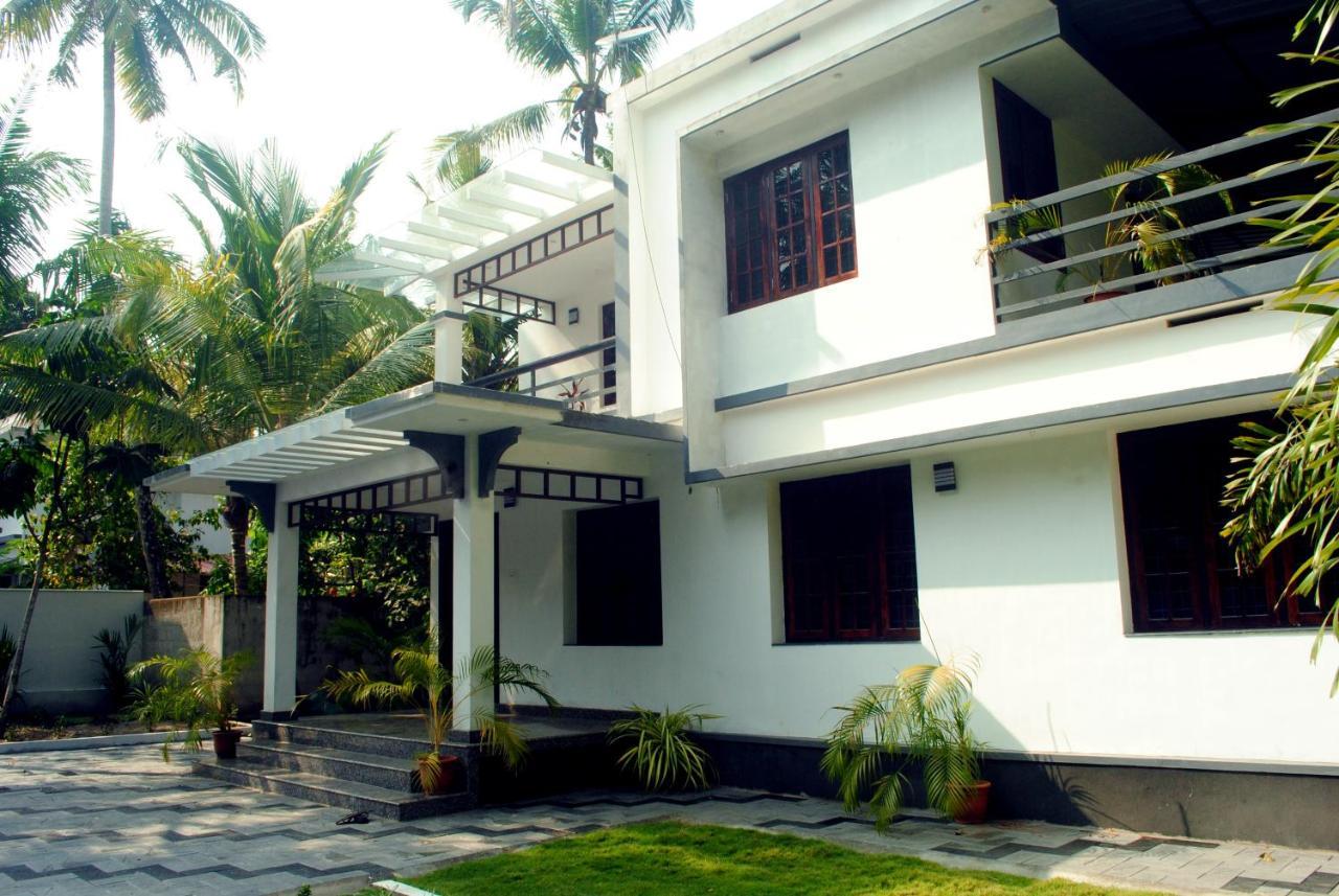 Nice Villa Irimbranallur Kültér fotó