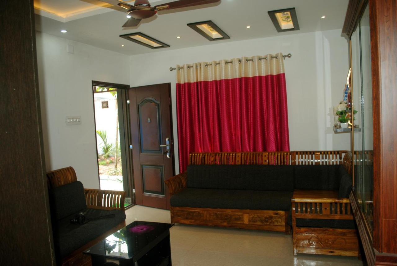 Nice Villa Irimbranallur Kültér fotó